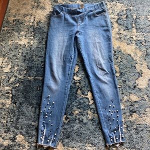 Light wash blue leggings with faux pearls